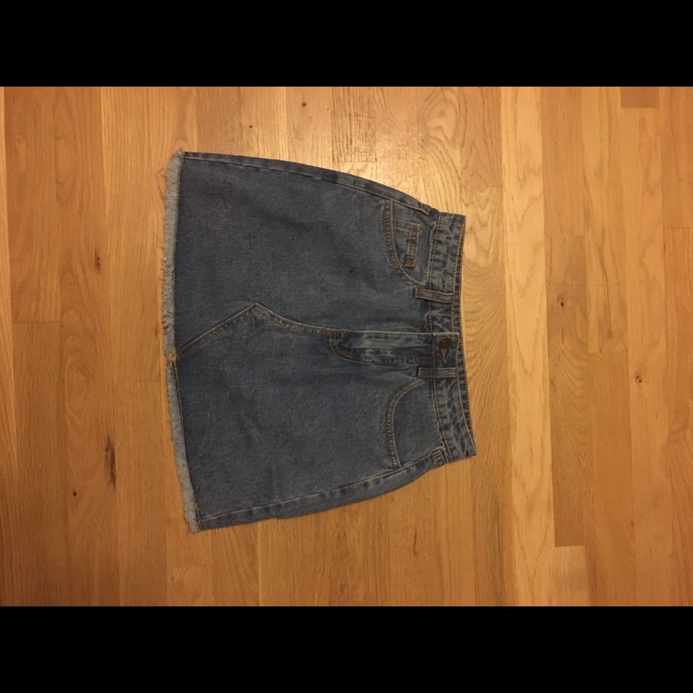 Denim skirt